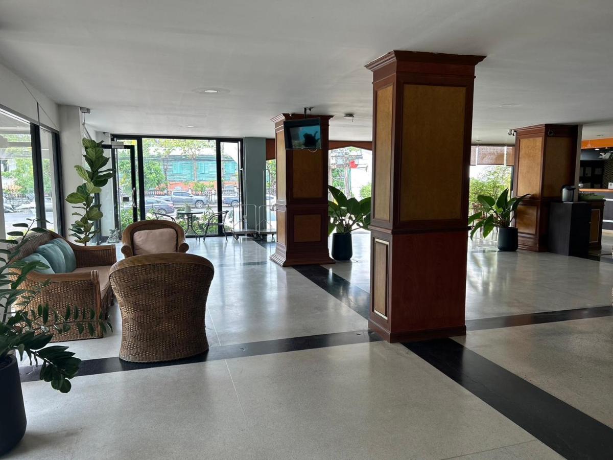Bordin Hotel Ubon Ratchathani Extérieur photo