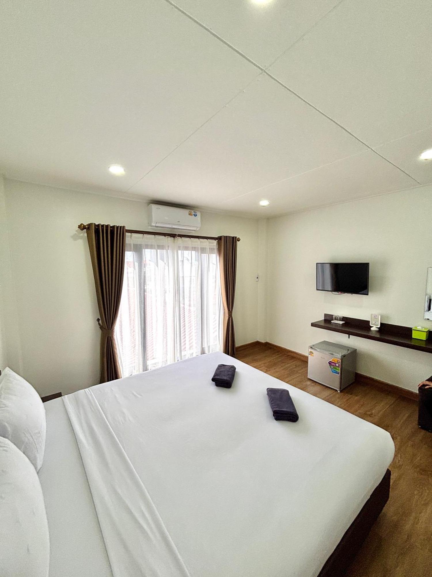 Bordin Hotel Ubon Ratchathani Extérieur photo