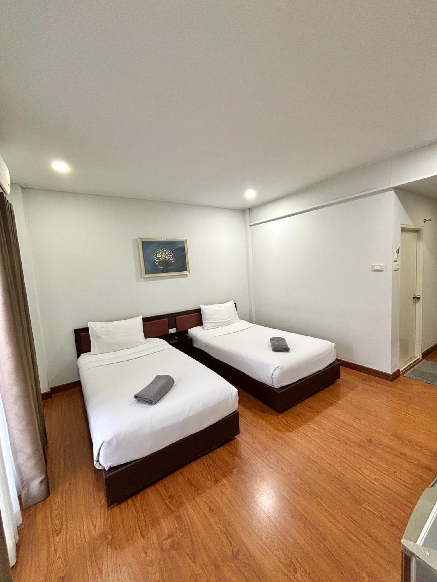 Bordin Hotel Ubon Ratchathani Extérieur photo