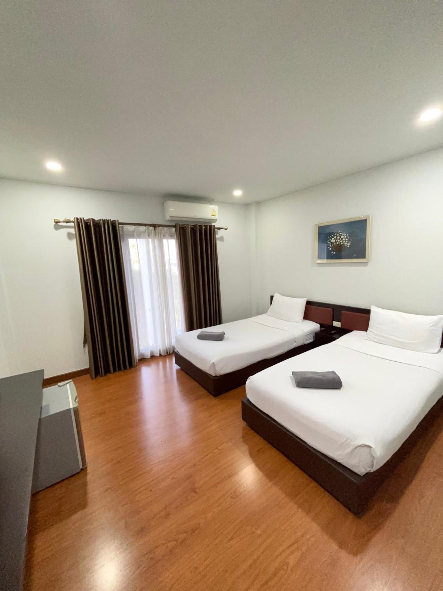 Bordin Hotel Ubon Ratchathani Extérieur photo