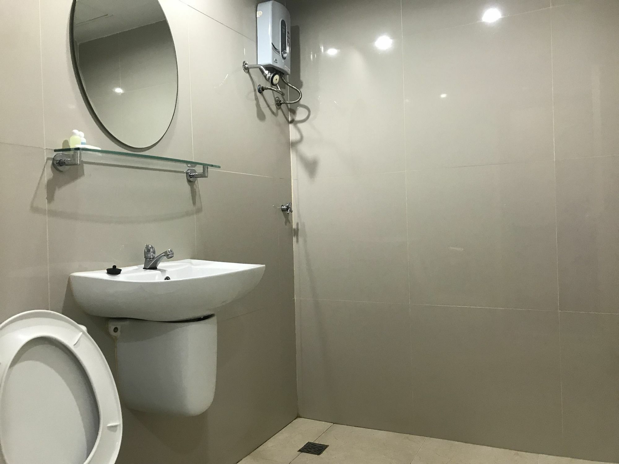 Bordin Hotel Ubon Ratchathani Extérieur photo