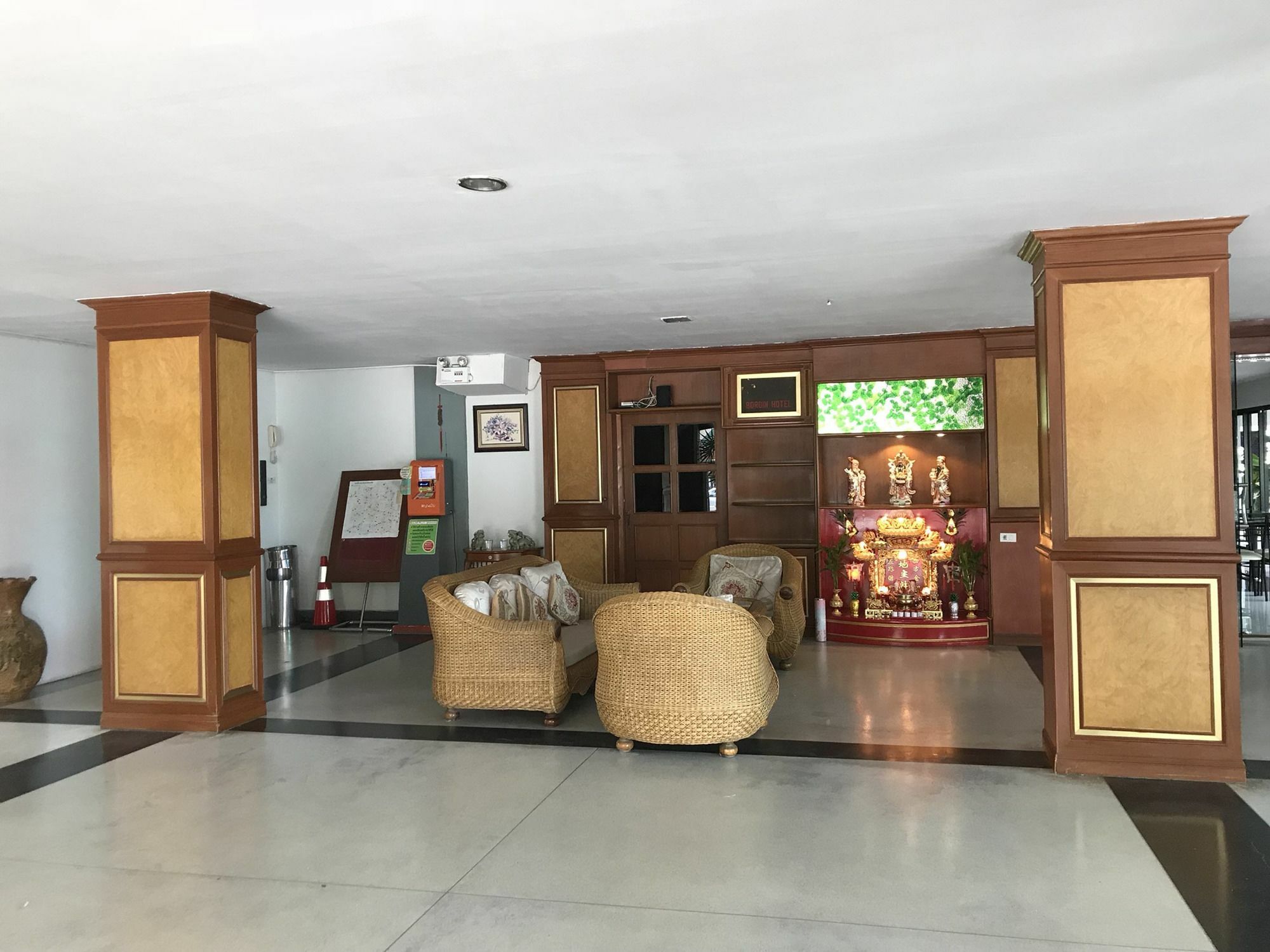 Bordin Hotel Ubon Ratchathani Extérieur photo