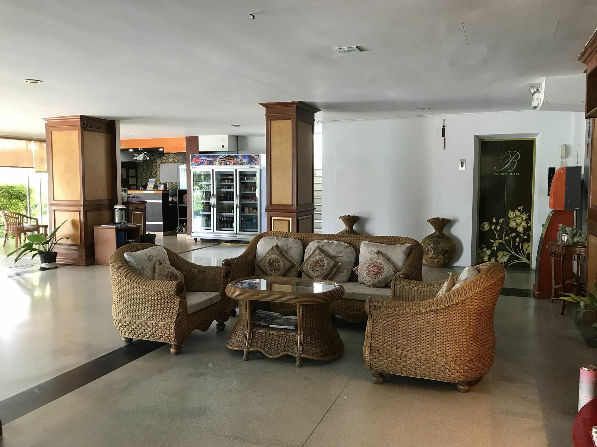 Bordin Hotel Ubon Ratchathani Extérieur photo